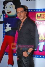 Zayed Khan on the sets of Saregama Lil Champs in Famous Studios on 29th Sep 2009 (5).JPG